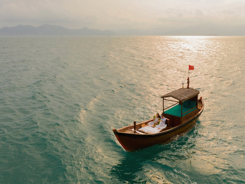 Vietnam Boat Trips, Charters and Cruises