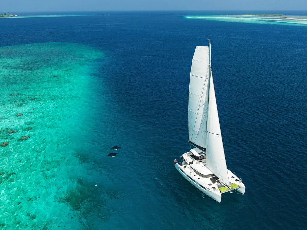 Navegación en catamarán y yate