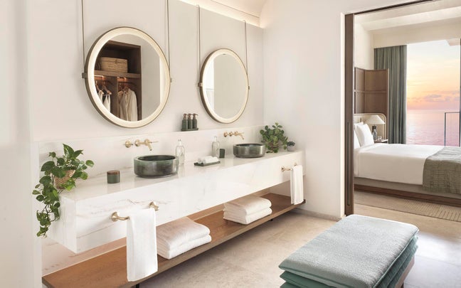 Horizon Suite with Hydrotherapy Pool