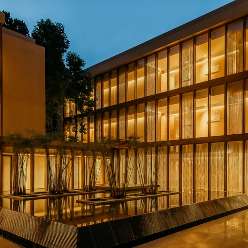 Shades of Becoming – A Creative Retreat with Siraj Saxena