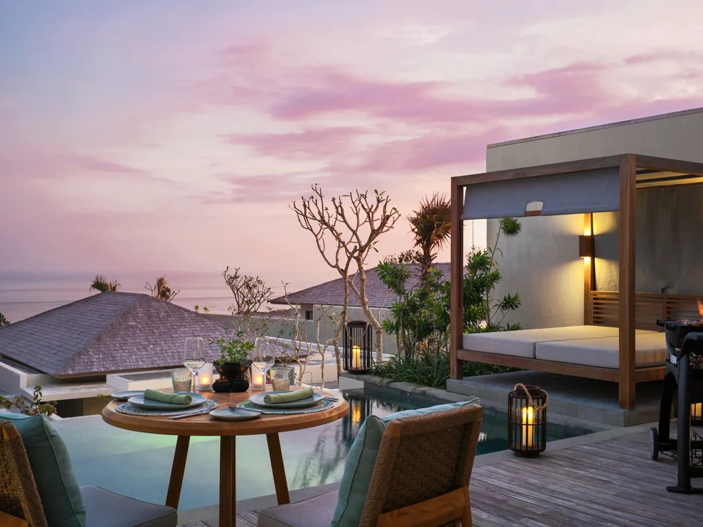 In-Villa Dining