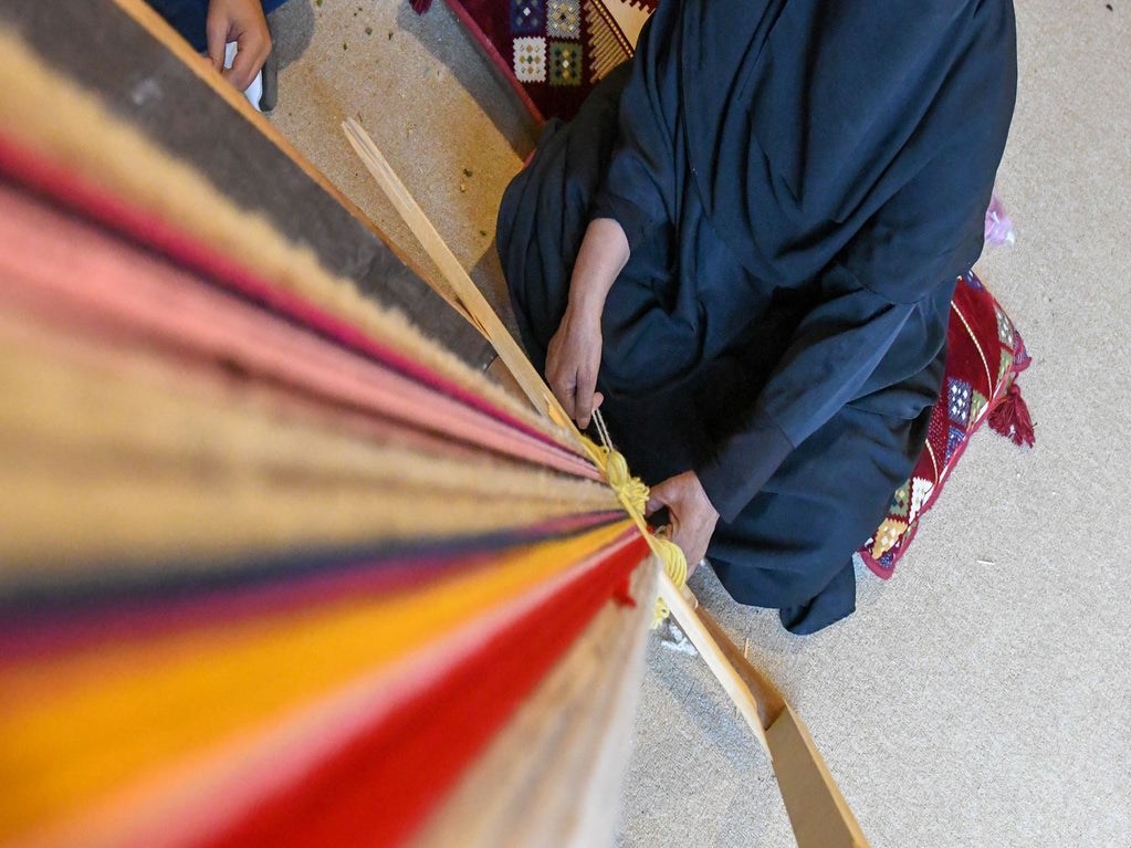 Sadu Weaving