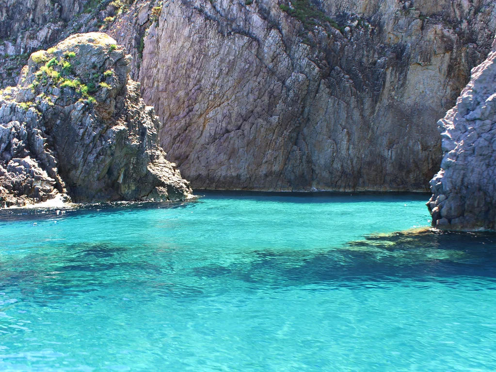 Beyond Rome: A Journey to Ponza