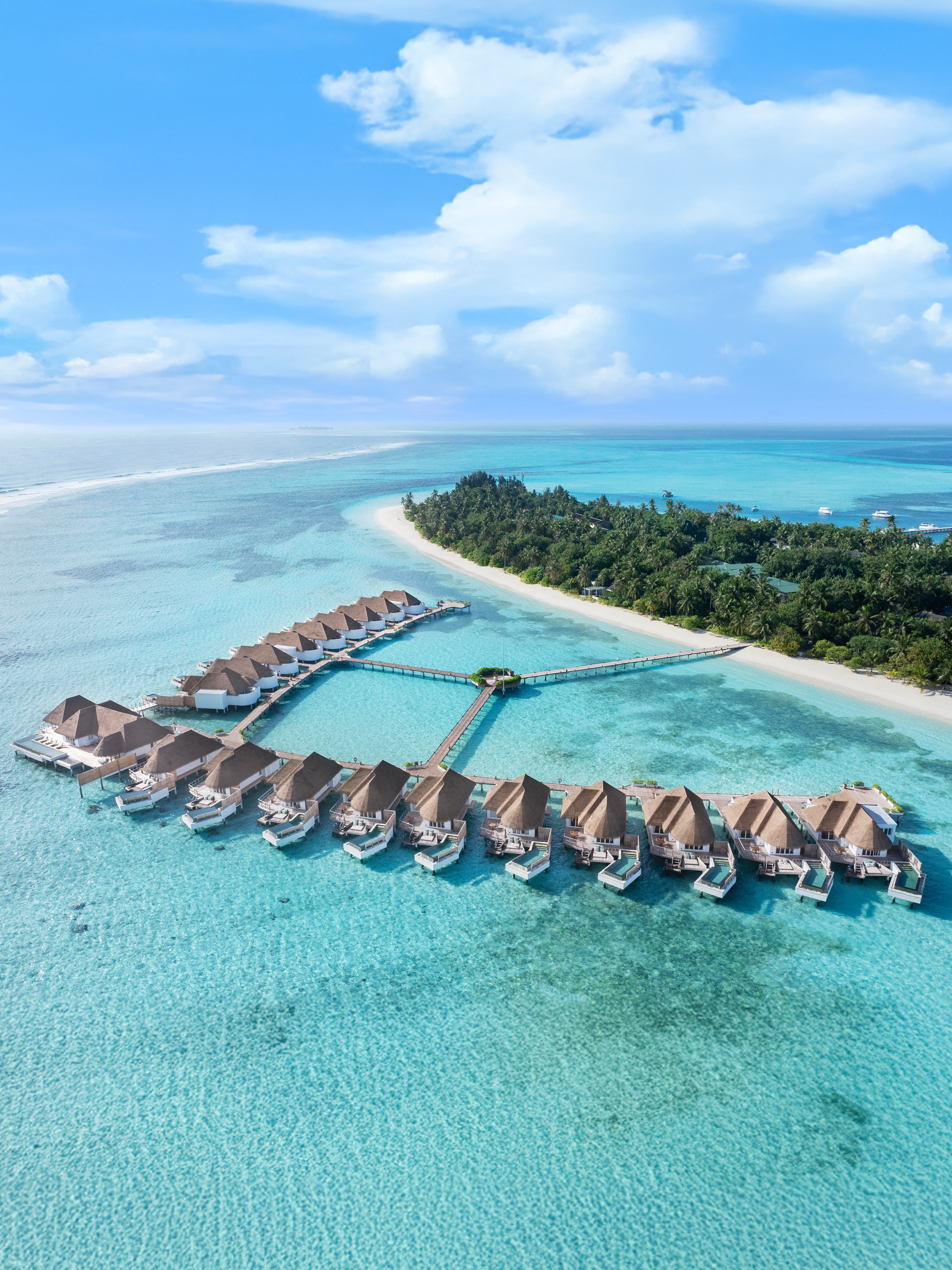 Six Senses Kanuhura under the night sky